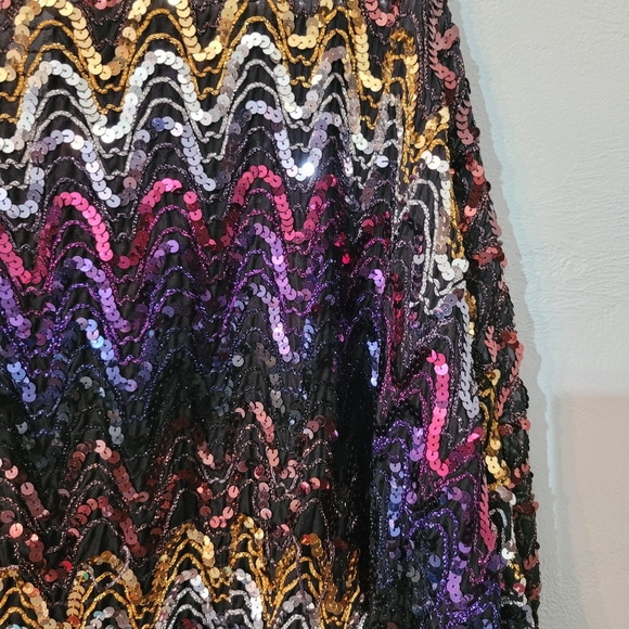 Unique vintage sequined bubble sleeve top - Picture 6 of 12